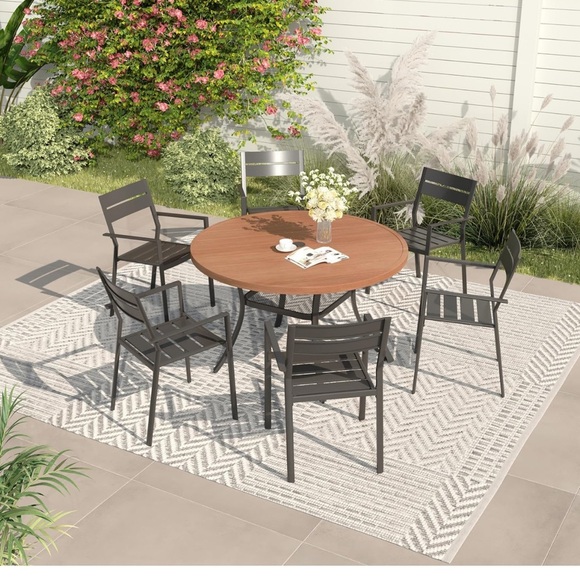 Gorgeous outside patio table.NEW‎ IN BOX. - Picture 7 of 9